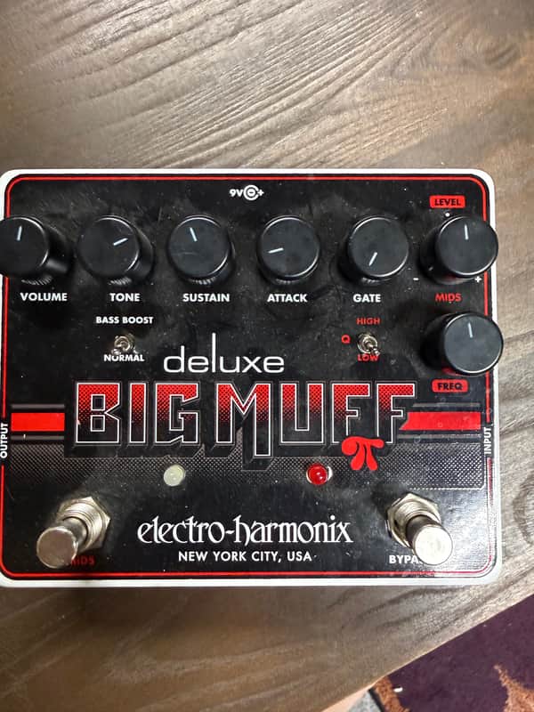 Electro-Harmonix Deluxe Big Muff Pi Distortion / Sustainer 2014 - Present - Black / Red image 1
