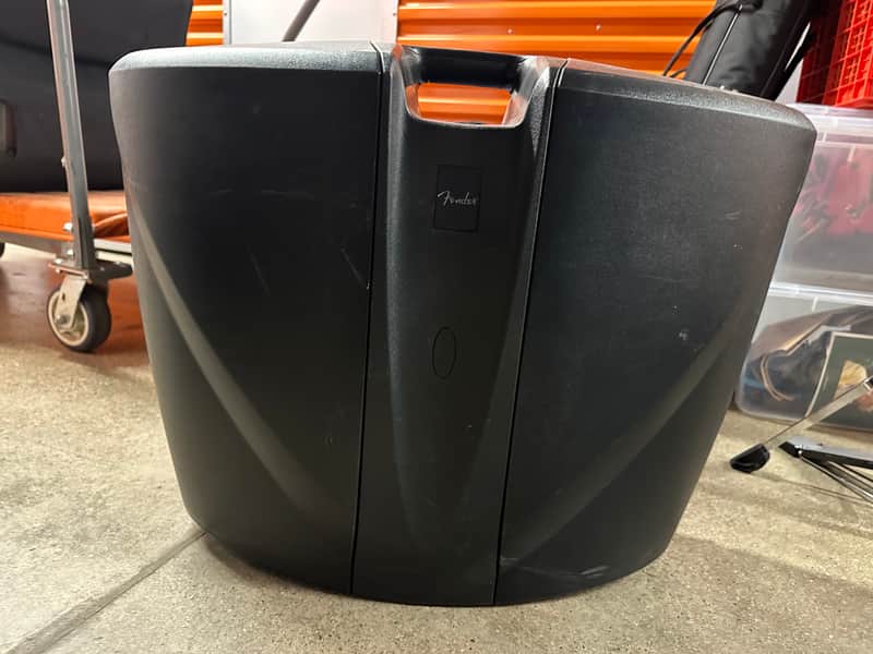 Fender Passport Venue Portable 600w 10-Channel PA System image 1