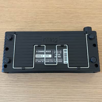 Moog 4 Channel Summing Mixer - Black image 7