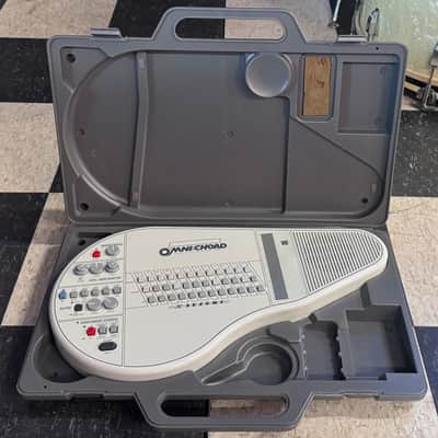 Suzuki Omnichord OM-84 1980s image 4