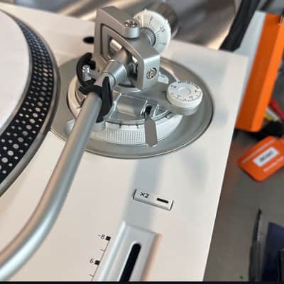 Technics SL-1200MK7 Turntable Bild 4