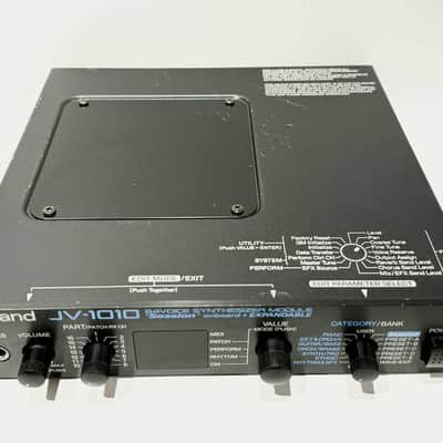 Roland JV-1010 64-Voice Synthesizer Module | Reverb Canada