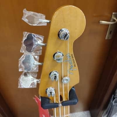 Fender Vintera '50s Precision Bass with Maple Fretboard 2019 - Present - Dakota Red image 6