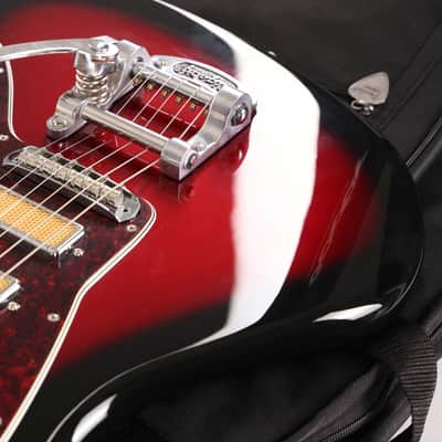 Fender Gold Foil Jazzmaster Candy Apple Burst 2023 image 8