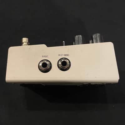 Walrus Audio Mako D1 High-Fidelity Stereo Delay Pedal in Box image 7