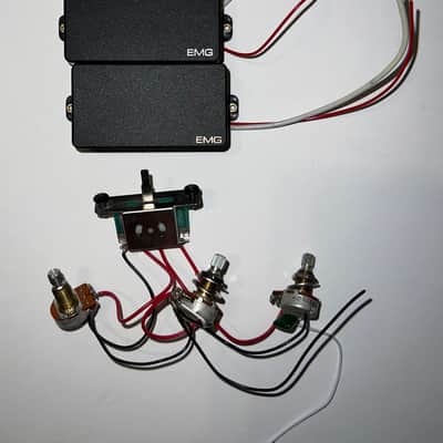 EMG 81 / 85 Active Guitar Pickups image 1