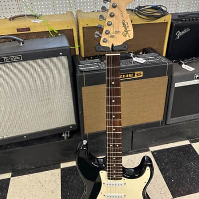 Squier Affinity Series Stratocaster with Rosewood Fretboard 2001 - 2018 - Black image 5