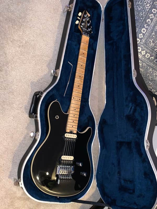 Peavey Wolfgang 1997 Black with cream binding image 1