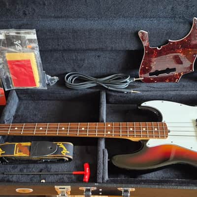 Fender Jazz 2004 - Sunburst image 14