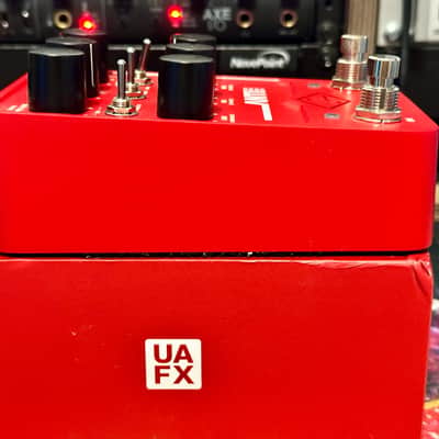 Universal Audio ANTI 1992 High Gain Amp 2024 - Present - Red image 3