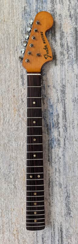 Fender Mustang
