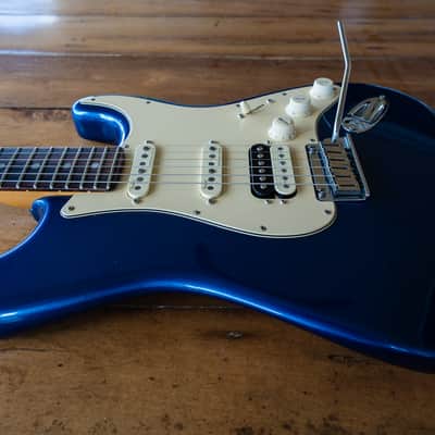 Fender American Ultra Stratocaster HSS with Rosewood Fretboard 2019 - Present - Cobra Blue image 7