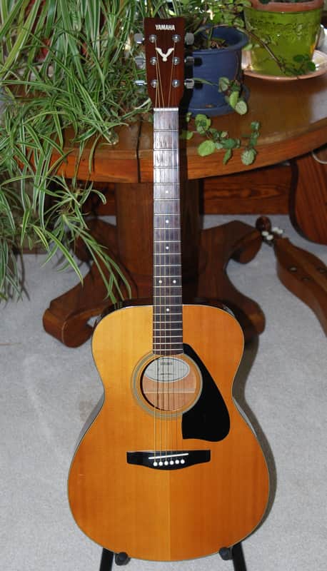 Yamaha FS-310 Concert Size Acoustic Guitar | Reverb