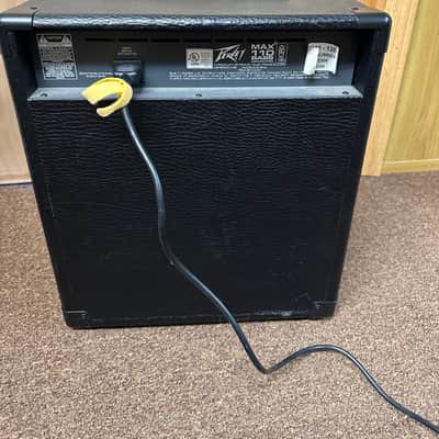 Used Peavey MAX 110 20 Watts Bass Amplifier Local Pickup Only image 4