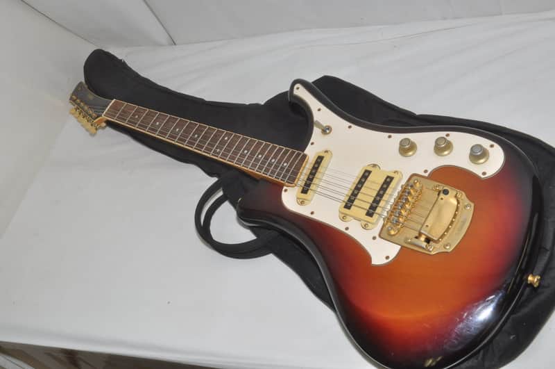 YAMAHA SGV 700 EE118EWH21 Electric Guitar Ref No 7382 image 1