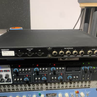 Lexicon LXP-15 Version II Multi-Effects Processor 1990s - Black image 2