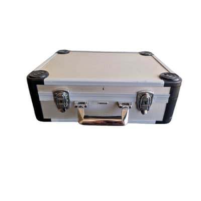 Unbranded Metal Case - Carry Handle – Tool Case - Good image 1