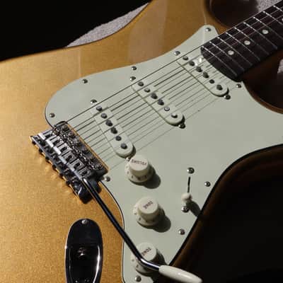 Fender MIJ FSR Collection Hybrid II Stratocaster Mystic Aztec Gold image 1