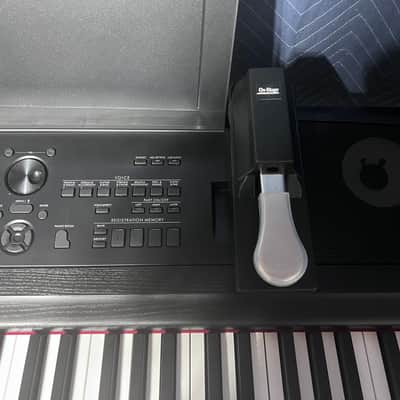 Yamaha DGX-670 88-Key Digital Portable Piano Yamaha 2021 Black image 4