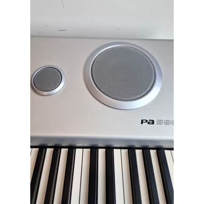 Korg PA588 - Synthesizer Keyboards - White - Keyboard - Excellent w/ Hard Case & Power Supply image 12