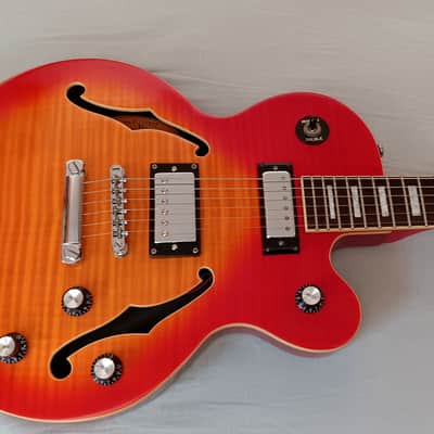 Epiphone Alleykat Semi-hollow Guitar (CLEAN! Grover Tuners - Case Included) 2000 - 2008 - Heritage Cherry Sunburst image 3