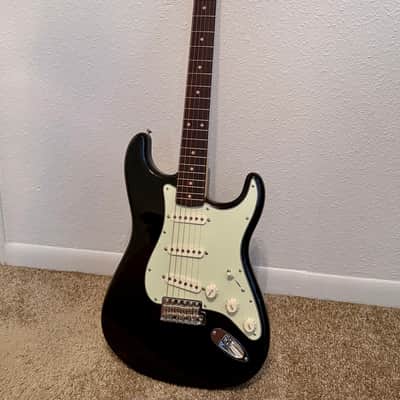 Fender Vintera III Early '60s Stratocaster 2025 - Present - Black image 2