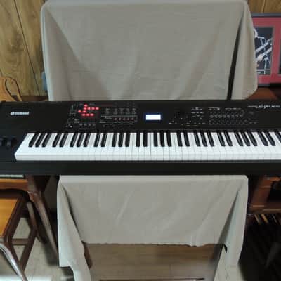 Yamaha S70XS 76 key Stage piano/Synth, Local Pickup only. [Three Wave Music] image 2