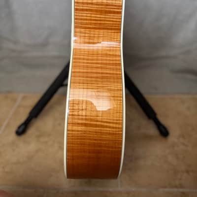 Taylor 614ce with Fishman Electronics 1998 - 2002 - Natural image 5