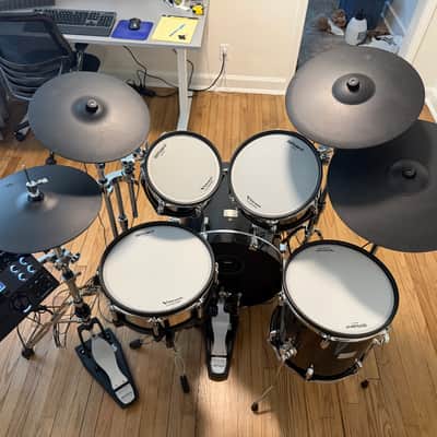 Roland VAD507 Acoustic Design Series Electronic V-Drum Kit 2025 - Black (incl. noise eater hi-hat & double kick hardware, throne, mat, riser, extra low-volume cymbals, and more) image 8
