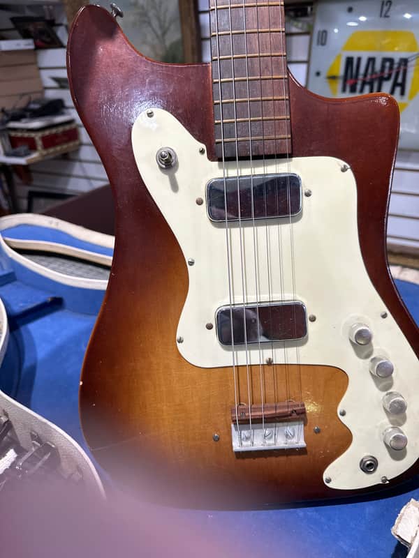 Kay K102 Vanguard Double Pickup 1959 - 1961  Sunburst image 1