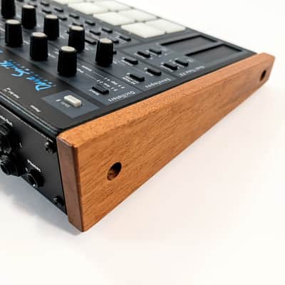 Dave Smith Instruments Tempest 6-Voice Drum Machine 2011 - 2018 - Black with Wood Sides image 4