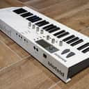 Waldorf Blofeld Keyboard 49-Key Synthesizer 2009 - Present - White