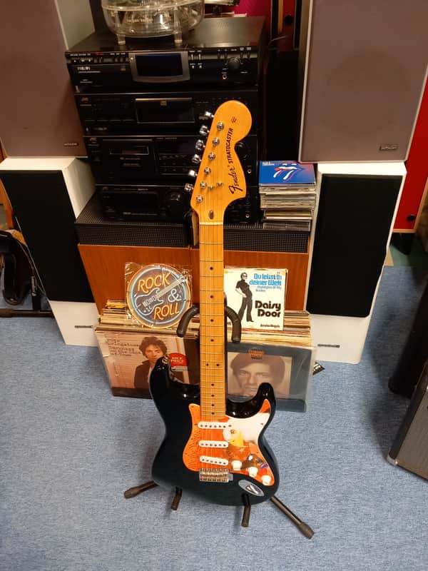 Fender '70 Mexican Stratocaster image 1