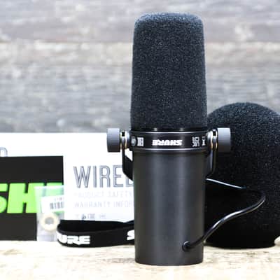 Shure SM7B Wide-Range Frequency Response Dynamic Cardioid Vocal Microphone image 3