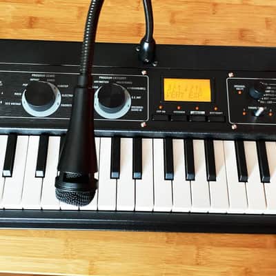 Korg microKORG XL+ Synthesizer Synth / Vocoder – micro Excellent Condition image 3