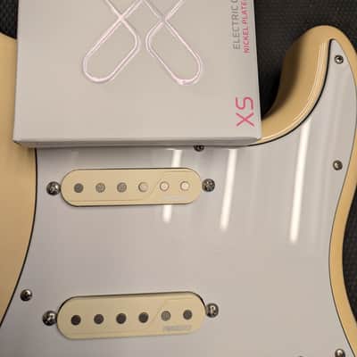 Fender Standard Stratocaster® (Upgrade) (2006-2008), Maple Fingerboard, Arctic White with Fishman Fluence Stratocaster Loaded Pickguard - White with Battery Pack and Hard Case image 19