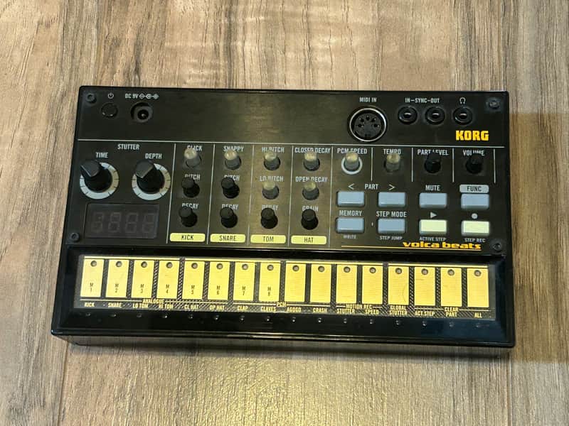 Korg Volca Beats Analog Rhythm Machine 2010s - Black