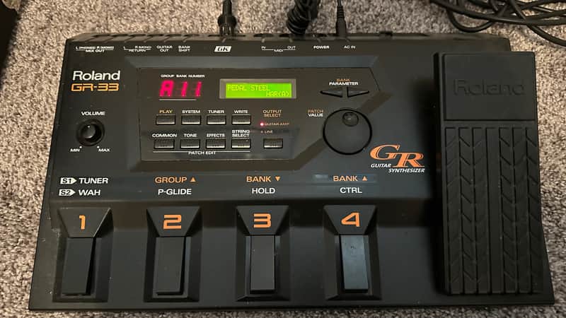 Roland GR-33