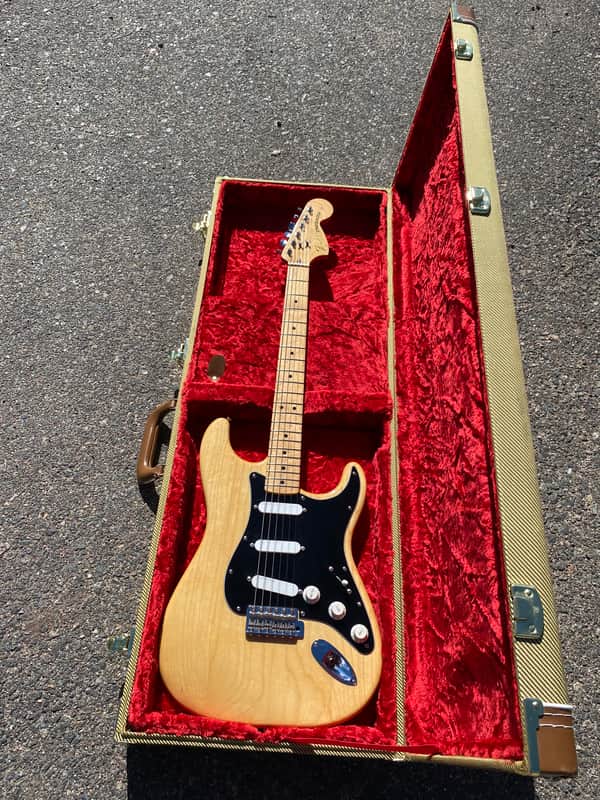 Fender Classic Series 70s Stratocaster-Lace Sensors-with Hardcase image 1