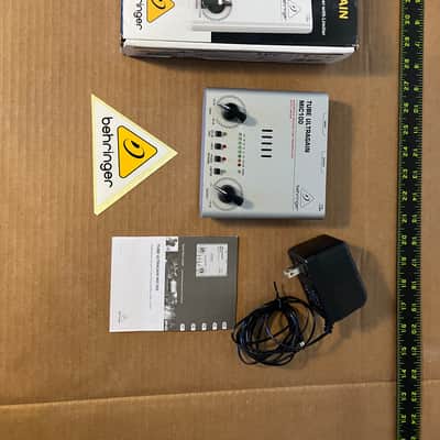 Behringer MIC100 Ultragain Vacuum Tube Preamp with Limiter 2011 - Present - Standard image 4