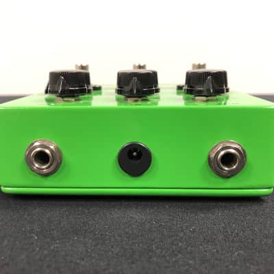Earthbound Audio ‘Beast’ Fuzz Pedal Owned by Ian D'Sa of Billy Talent image 4