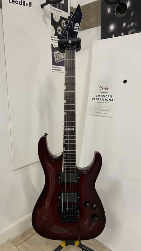 ESP LTD MH300 2010 - Trans Red Burst con EMG 81-85 image 1