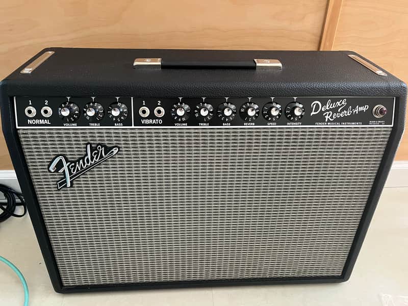 Fender '65 Deluxe Reverb Reissue 22-Watt 1x12" Guitar Combo 1994 - Present - Black image 1
