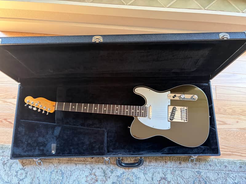 Fender American Ultra Telecaster with Rosewood Fretboard