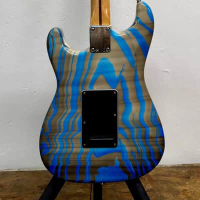 ‘13 Fender FSR Standard Stratocaster® HSS Swirl image 13