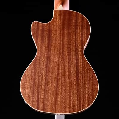 Cordoba 15TM-CE, Tenor Ukulele - Edgeburst image 4