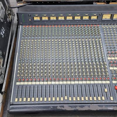 Ramsa Model S840 40 channel live sound mixer with power supply and roadcase - Gray image 4