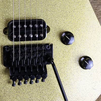 EVH Wolfgang Standard in Gold Sparkle image 4