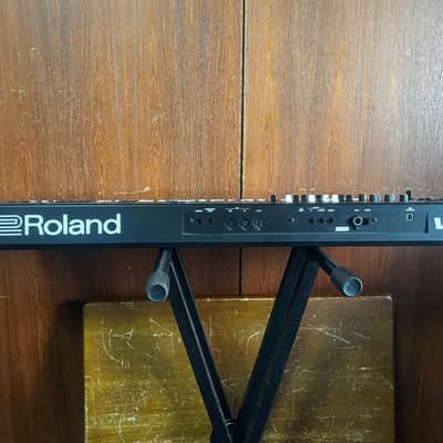Roland V-Combo VR-09-B 61-key Stage Performance Keyboard w/ gig bag image 8