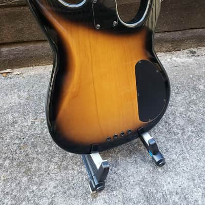 Carvin B4 Left-handed 1999-2005 Antique Sunburst image 4